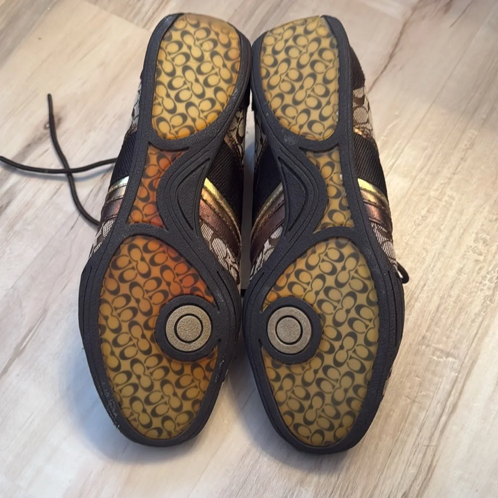 Coach Shoes - Picture 4 of 6